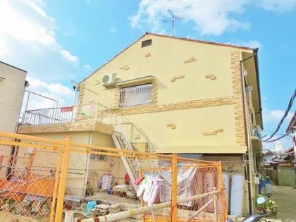 ブリリア宝【2階】の外観