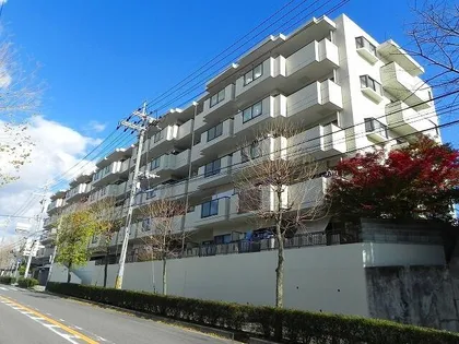 ハイツヒルトップス【3階】の外観