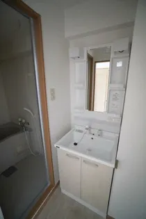 アミーグランコート三宮【911号室】の内装