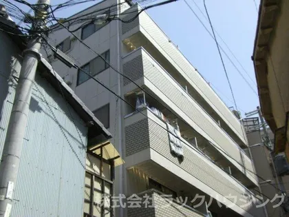 Hale Kadoma【3階】の外観