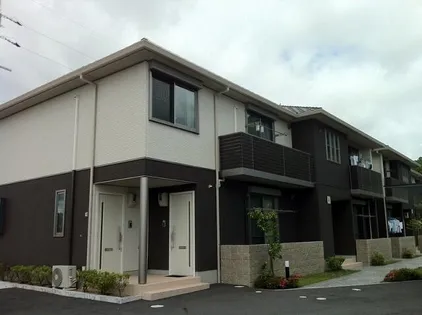 ヴィラグレイスフル C棟【1階】の外観