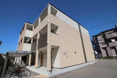 GLANZ 深井の画像