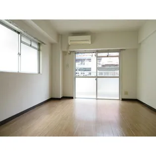 ハミュー吉塚【201号室】の居間