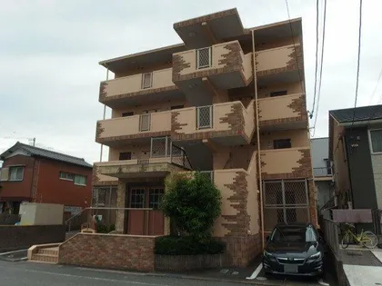 オレンジハウス(上六名)【3階】の外観