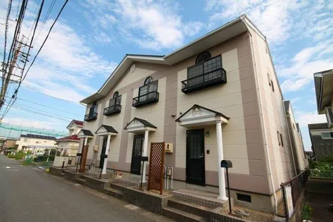 愛知県あま市新居屋上権現【テラスハウス】の外観