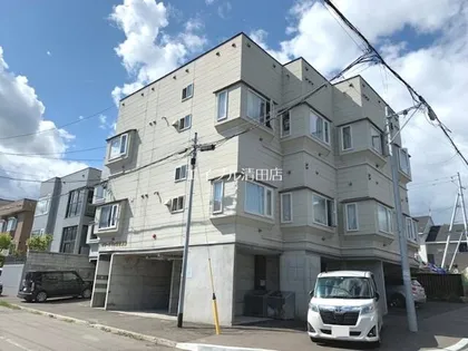 クラーク羊ヶ丘壱番館【106号室】の外観