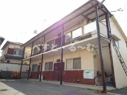 第1松雅荘【2F号室】の外観