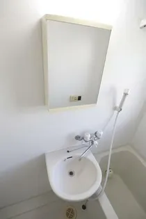 リリーオブザヴァレー【2階】の内装