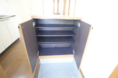 リリーオブザヴァレー【2階】の内装