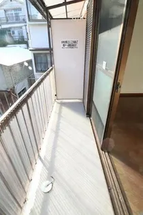 リリーオブザヴァレー【2階】の内装