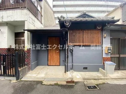 大阪府東大阪市小若江1丁目【テラスハウス】の外観