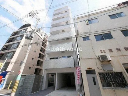 グランドゥール九条【1階】の外観