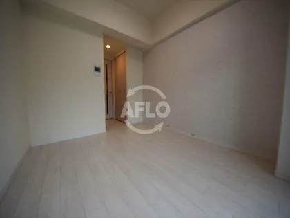 ララプレイス大阪福島ミラ【9階】の居間