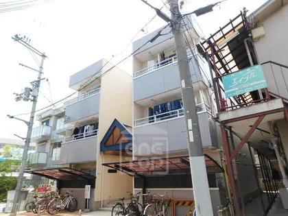 エレガントマンション【2階】の外観