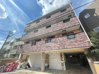 リーフジャルダン総持寺駅前の画像