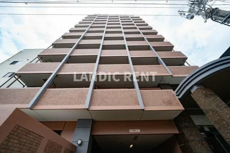 サヴォイレジェント【7階】の外観