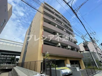 セレニテ甲子園プリエ【5階】の外観