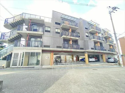 サウスウィング【3階】の外観