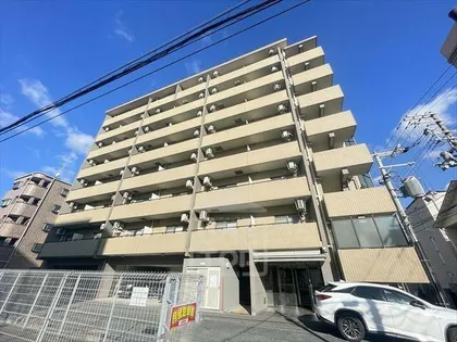 グラヴィール【5階】の外観