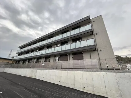 ラ グリシーヌ青山の画像