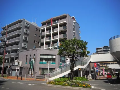 真和ビルの画像