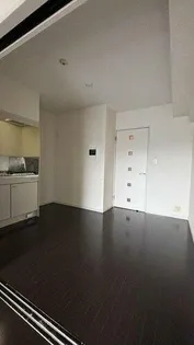 グロースメゾン博多山王【4階】の居間