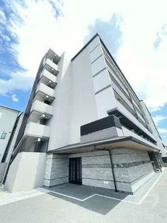 プレデコート西京極【1階】の外観