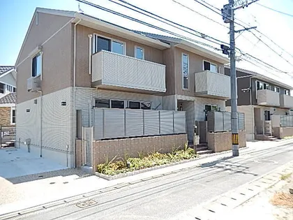 ロイヤルコート曰佐の画像