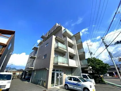 メゾン・エルセラーン【4階】の外観