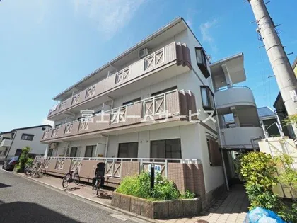 ヴィオス9【1階】の外観