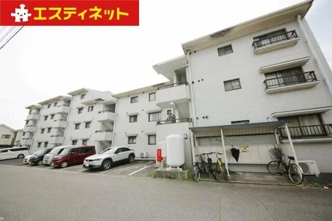 サン青山の画像