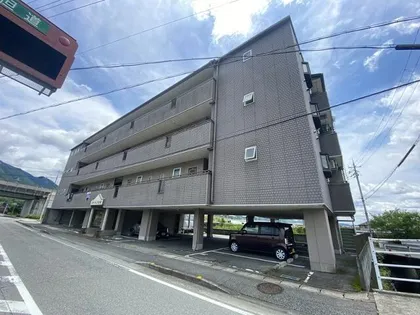メトレス神崎の画像