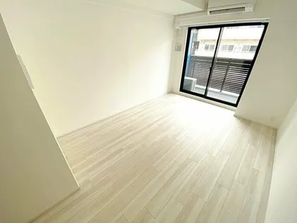 S-RESIDENCE難波大国町domina【4階】の居間