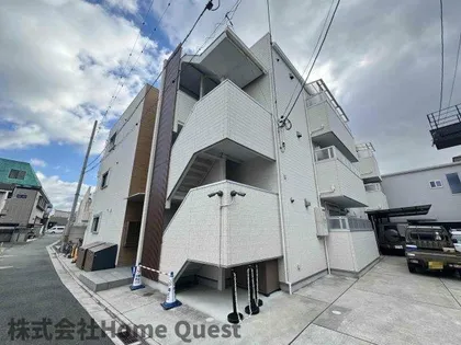 リビングライフ長瀬【3階】の外観