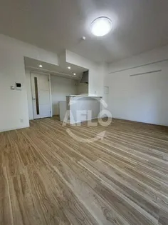 メゾンドボヌール弁天町【6階】の居間