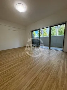 メゾンドボヌール弁天町【6階】の居間