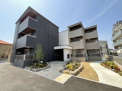 シャーメゾンUKの画像