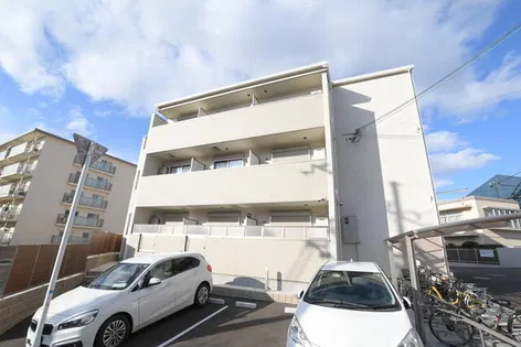 クリエオーレ藤阪東町の画像