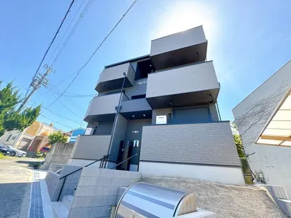 アルバス豊川【2階】の外観