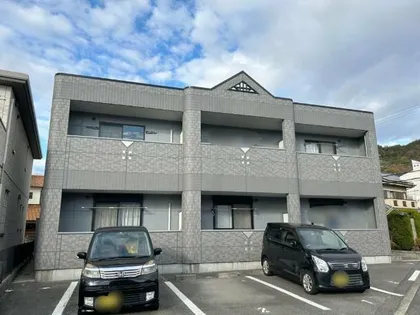 アシュランス【2階】の外観