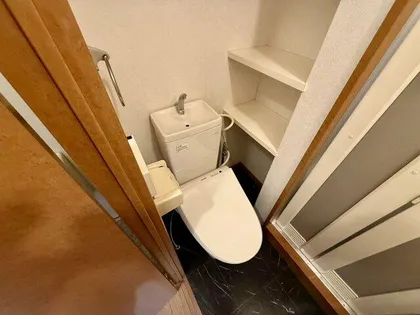 ラフィネス大濠パークアベニュー【8階】の内装