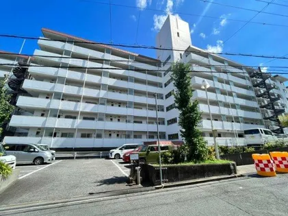 大阪府大阪狭山市西山台5丁目【マンション】の外観