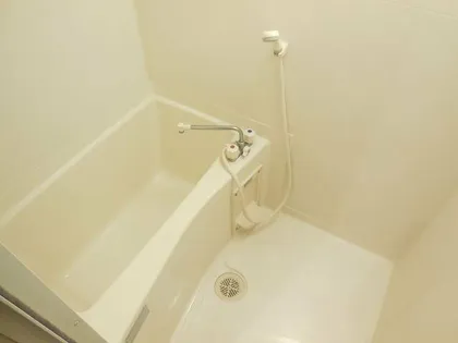 リブレア東比恵A棟【1階】の風呂