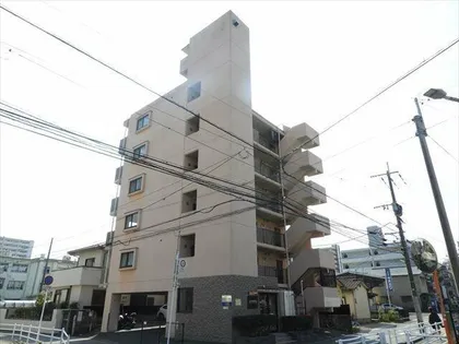 ラフェスタ吉塚【3階】の外観