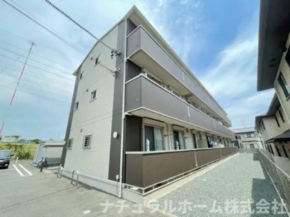 アヴェク トワの画像