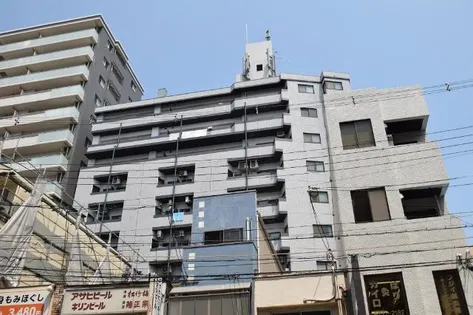 ノアーズアーク桃谷駅前の画像