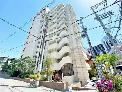 FRONT FIELD Tennoji【2階】の外観