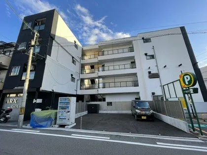 メビウス京橋南レジデンス【4階】の外観