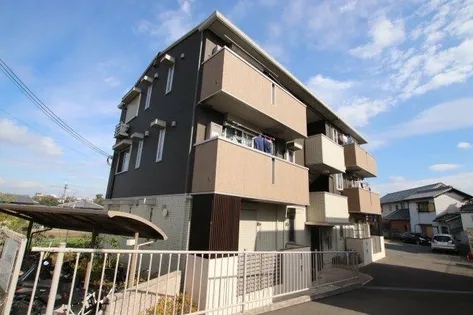 ノイエス カーサの画像