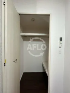 グランセジュール江坂【5階】の内装